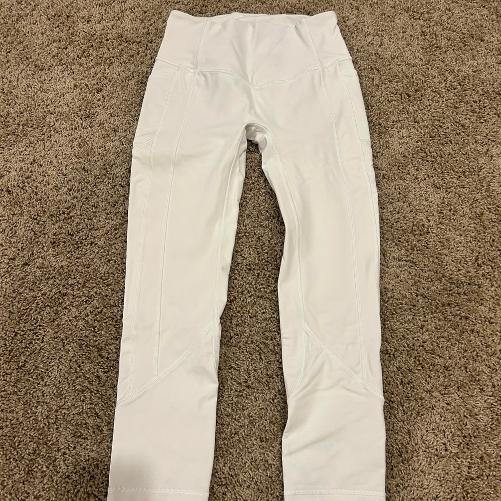 Lululemon White High-Waisted Leggings